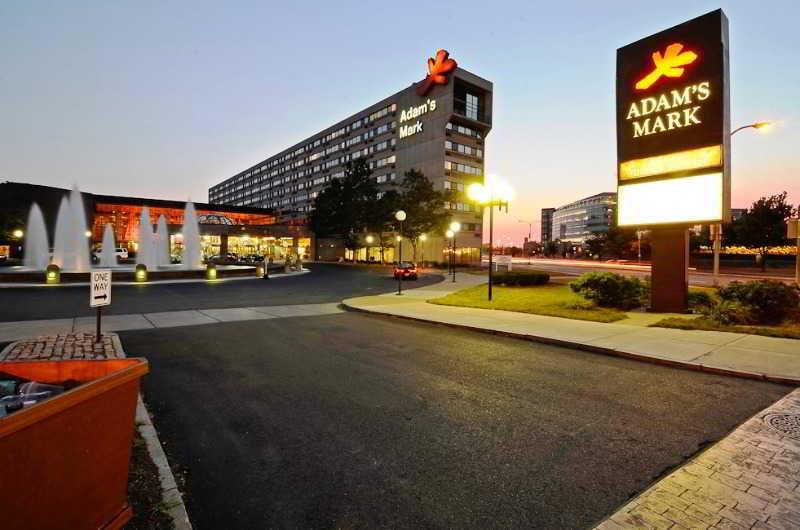 Ramada By Wyndham Buffalo Downtown Ngoại thất bức ảnh