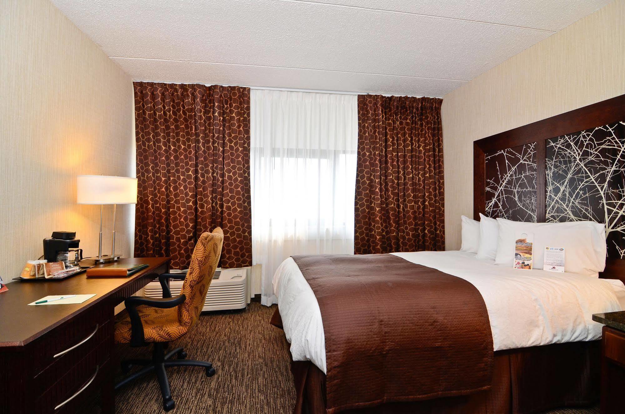 Ramada By Wyndham Buffalo Downtown Ngoại thất bức ảnh