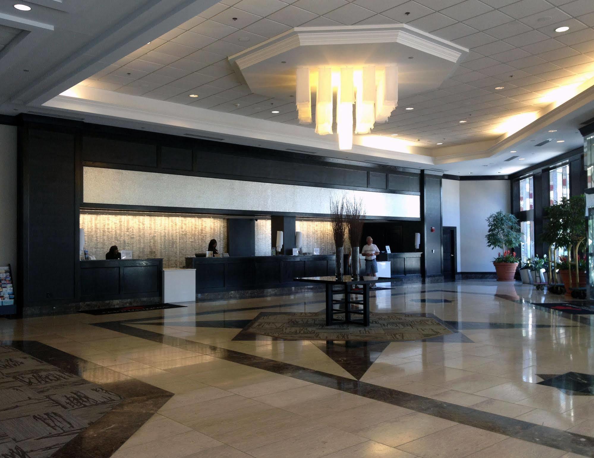 Ramada By Wyndham Buffalo Downtown Ngoại thất bức ảnh