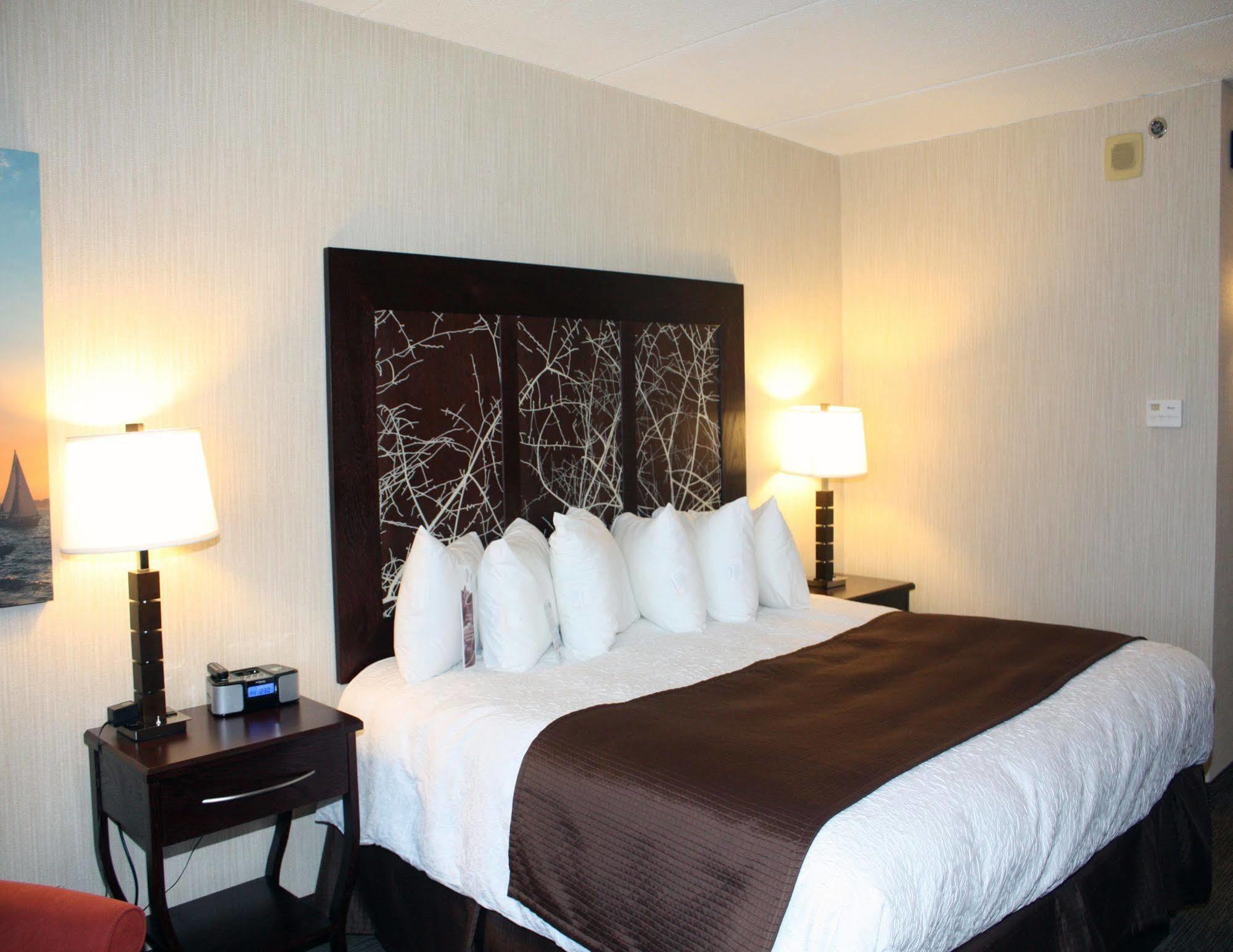 Ramada By Wyndham Buffalo Downtown Ngoại thất bức ảnh